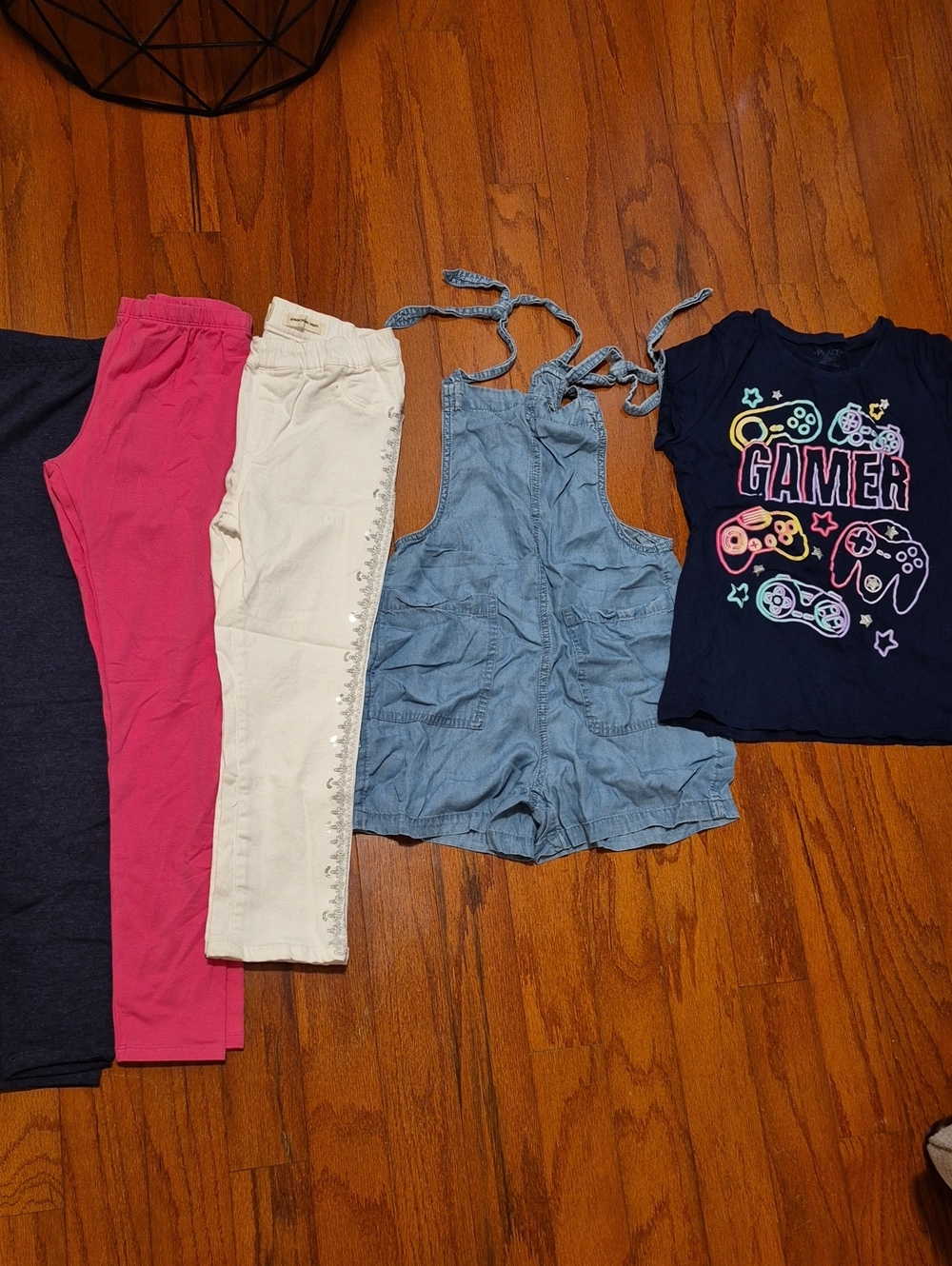Gamer Graphic Tee - Navy Blue Kids Shirt Leggings &  White Capris
